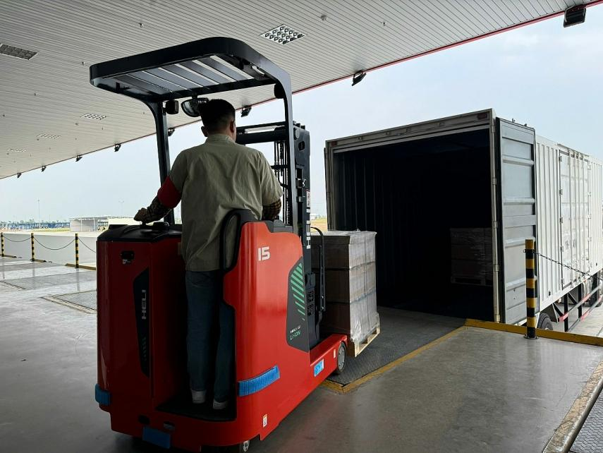 rail freight shipping for consumer electronics distribution