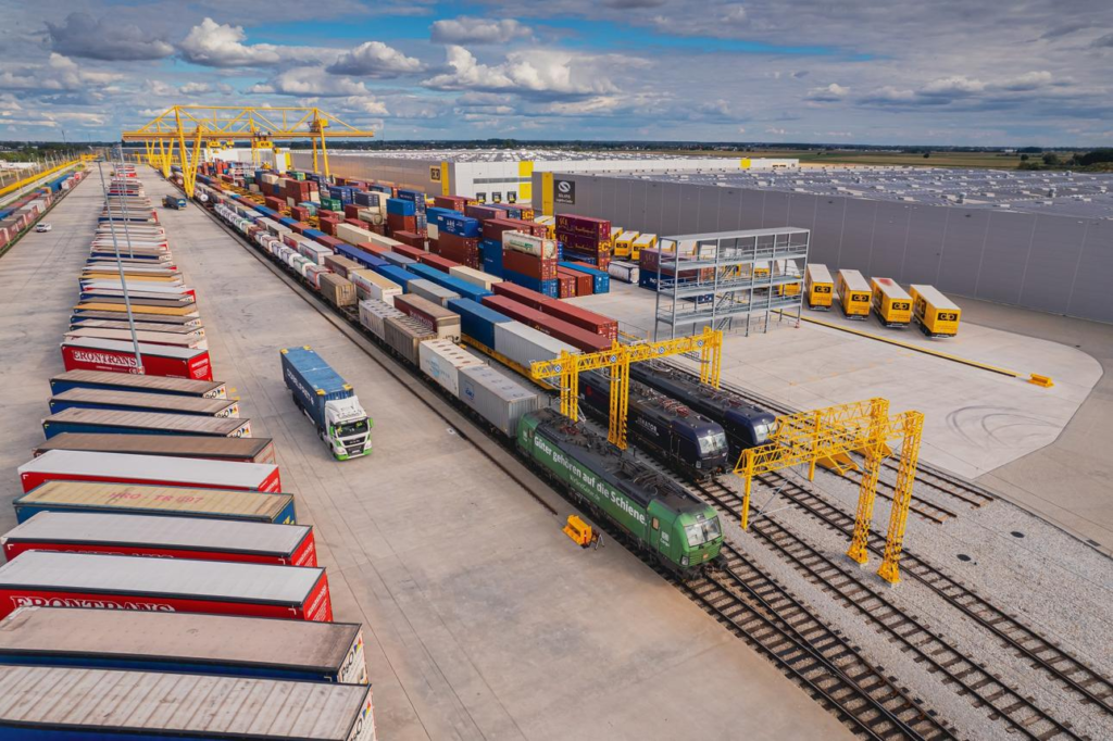 how to reduce rail freight shipping cost