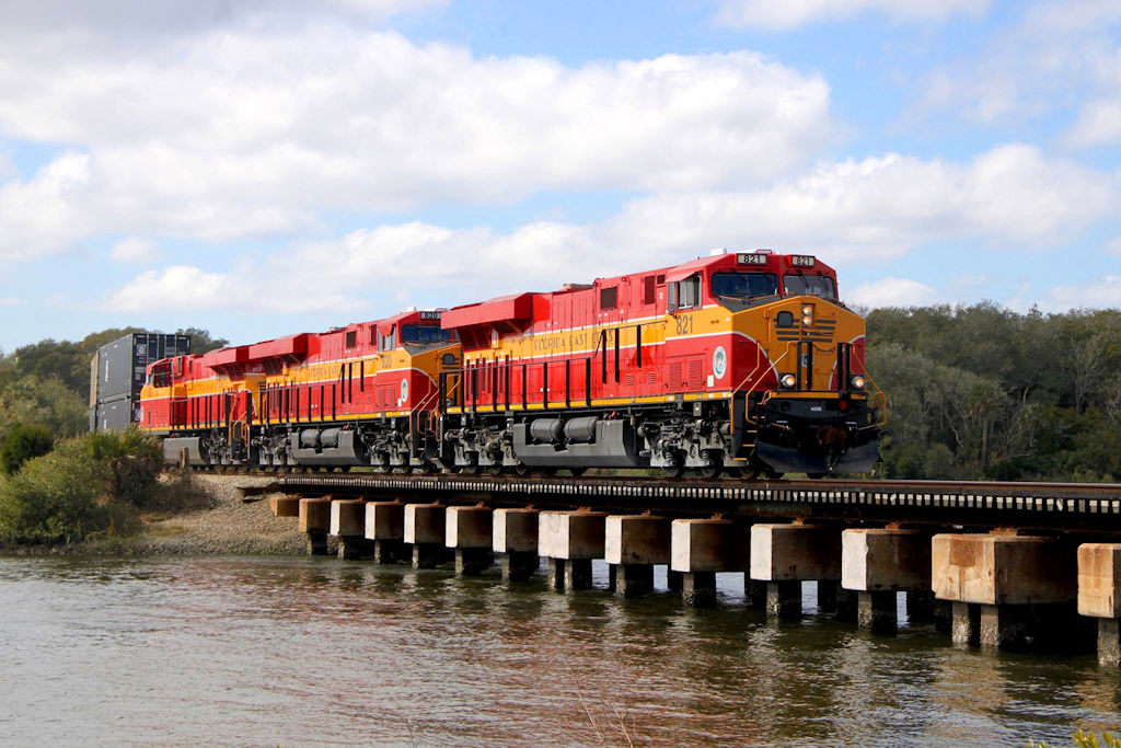 multimodal logistics using rail freight and trucking services